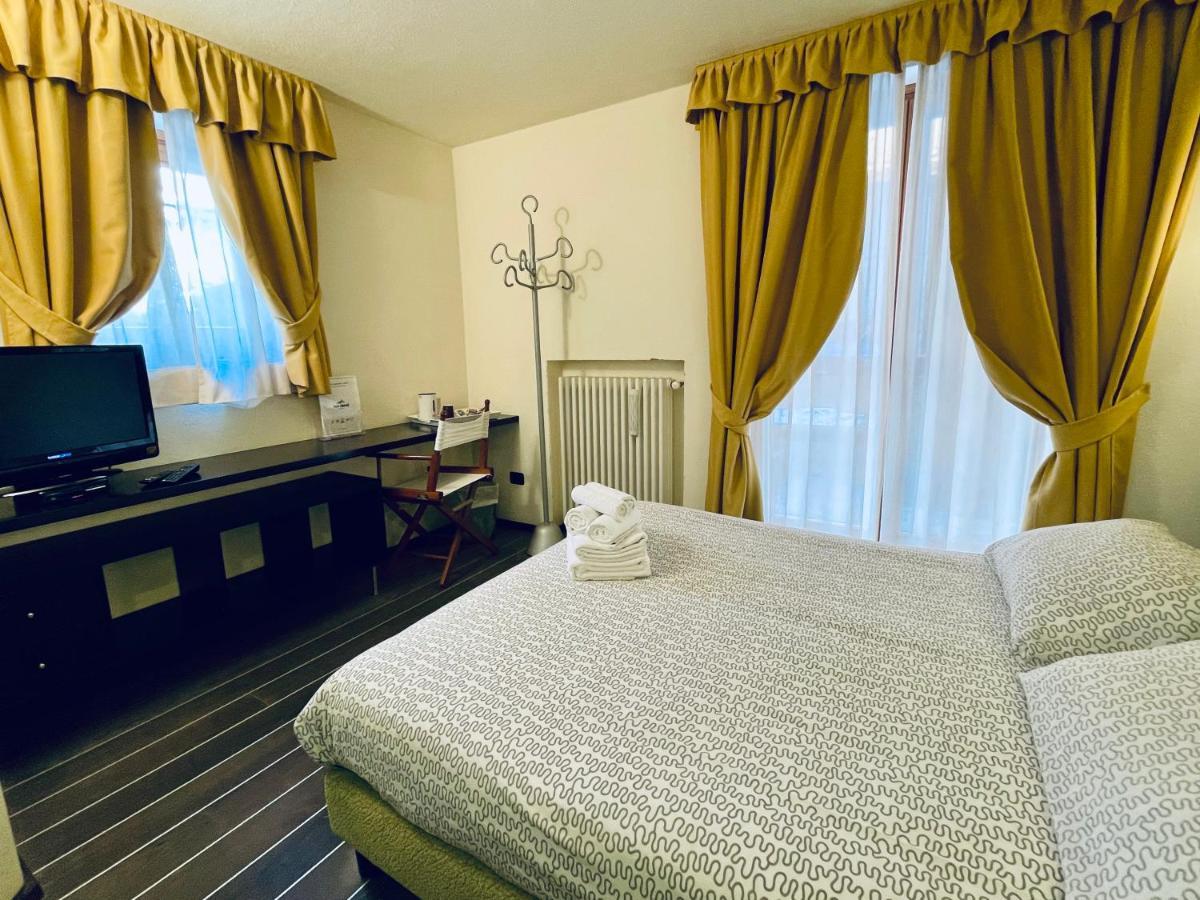 Hotel Nordend Gressoney-la-Trinité Стая снимка